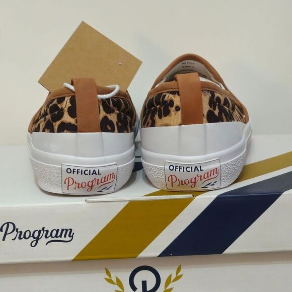 Official Program, Womens Slip On Cheetah Print Sneakers, NIB-Size 7 - Picture 7 of 8